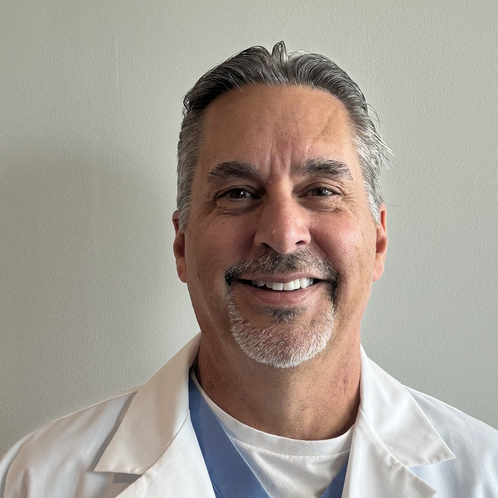 Dr. Vincent Staschiak